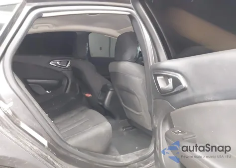 2016 Chrysler 200 Limited из США, поврежденный, VIN 1C3CCCAB0GN163884